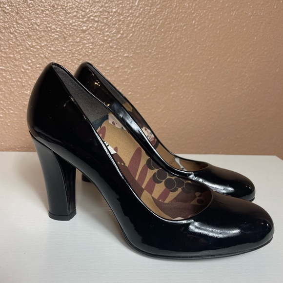 Stuart Weitzman Heels | Patent Leather Black Round Toe Pumps - Picture 14 of 14